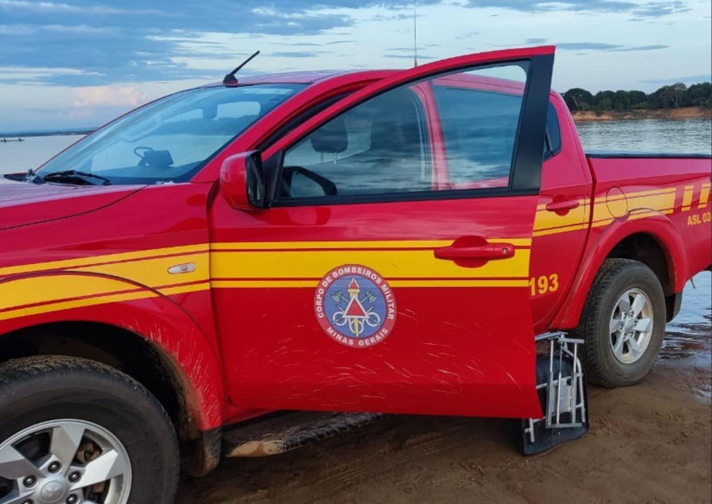 Bombeiros procuram mulher que sumiu em rio entre Claraval e Ibiraci