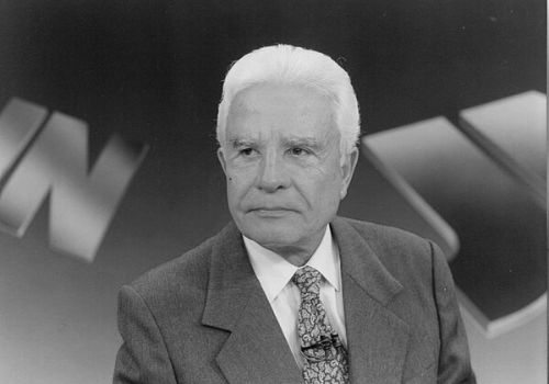 Morre o Jornalista Cid Moreira aos 97 anos