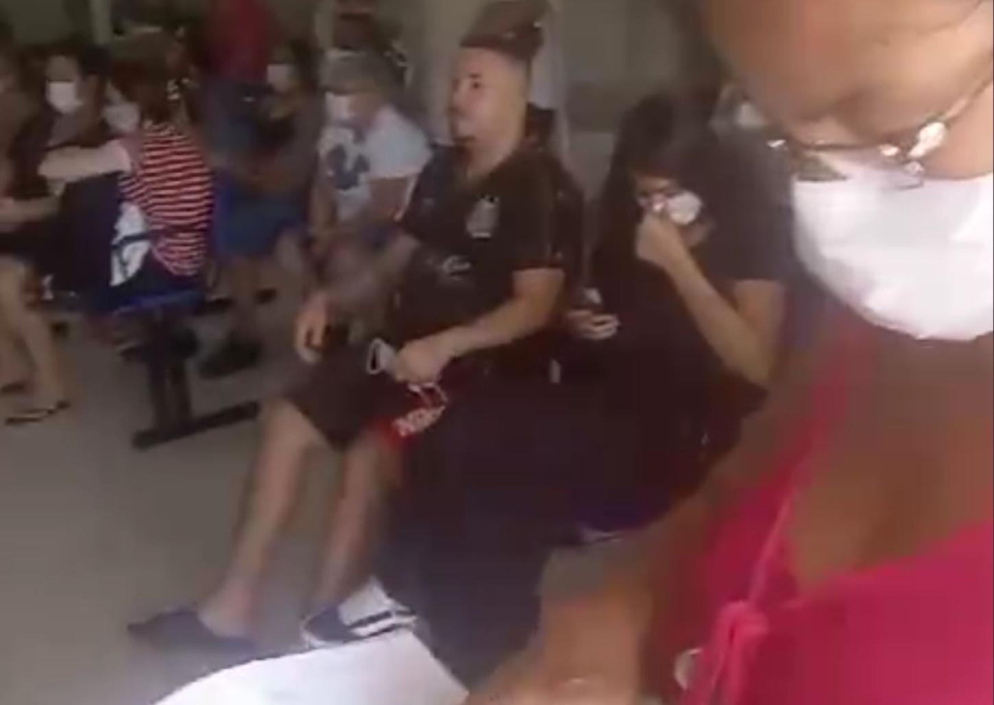 Pacientes reclamam da demora no atendimento na UPA do Anita