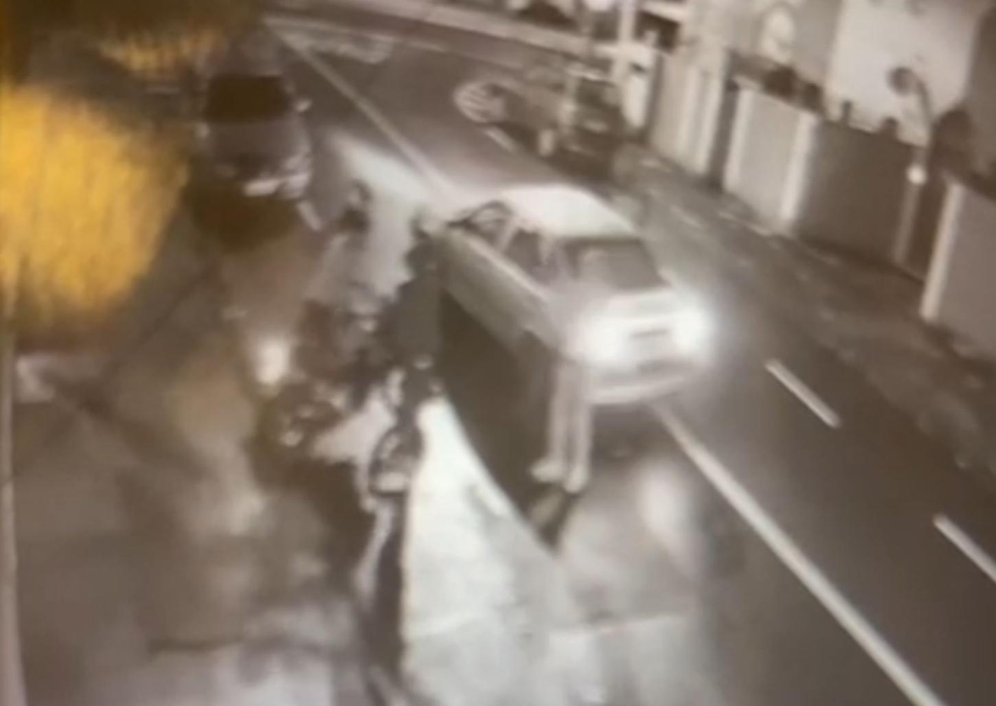 Casal de amigos é assaltado no Maria Gabriela; bandidos levaram moto