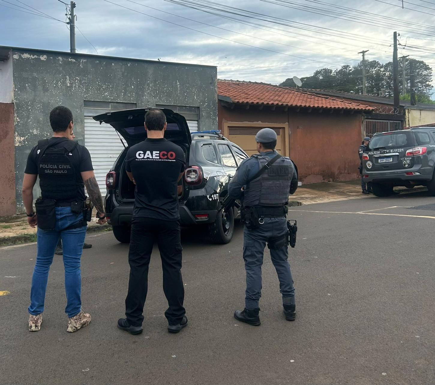Acusados de participar de roubo a carro-forte em Restinga são presos
