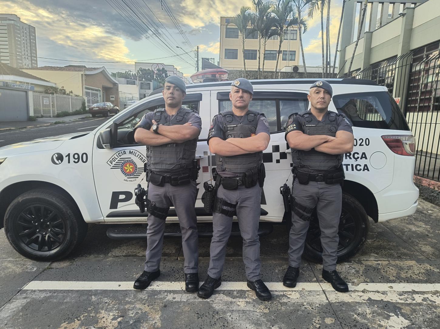 Força Tática captura ladrão que estava escondido em chácara