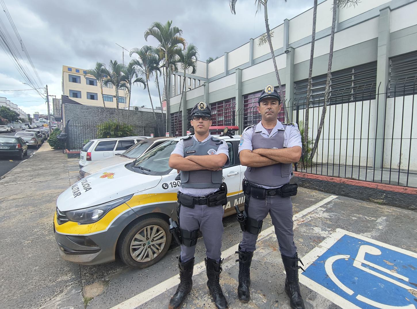 Polícia Militar Rodoviária recupera trator furtado em Nuporanga
