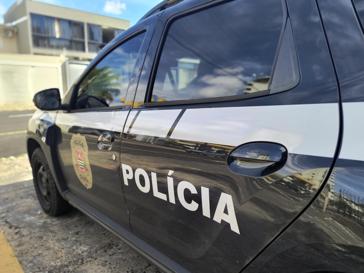 Homem com ciúmes é preso pela PM após agredir ex-mulher em ônibus