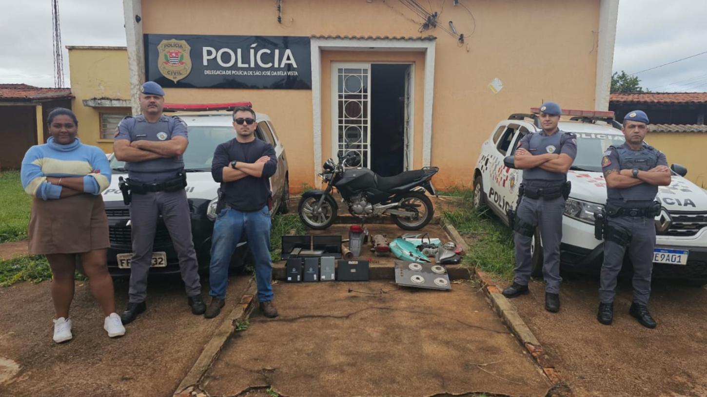 Polícia recupera moto e produtos furtados em São José da Bela Vista