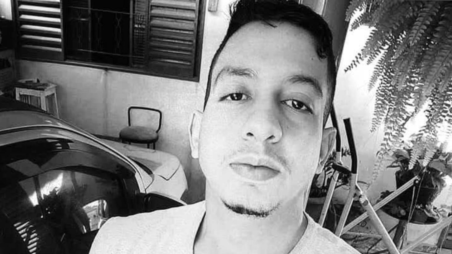 Motociclista de 23 anos morre após atingir cachorro na região de Franca