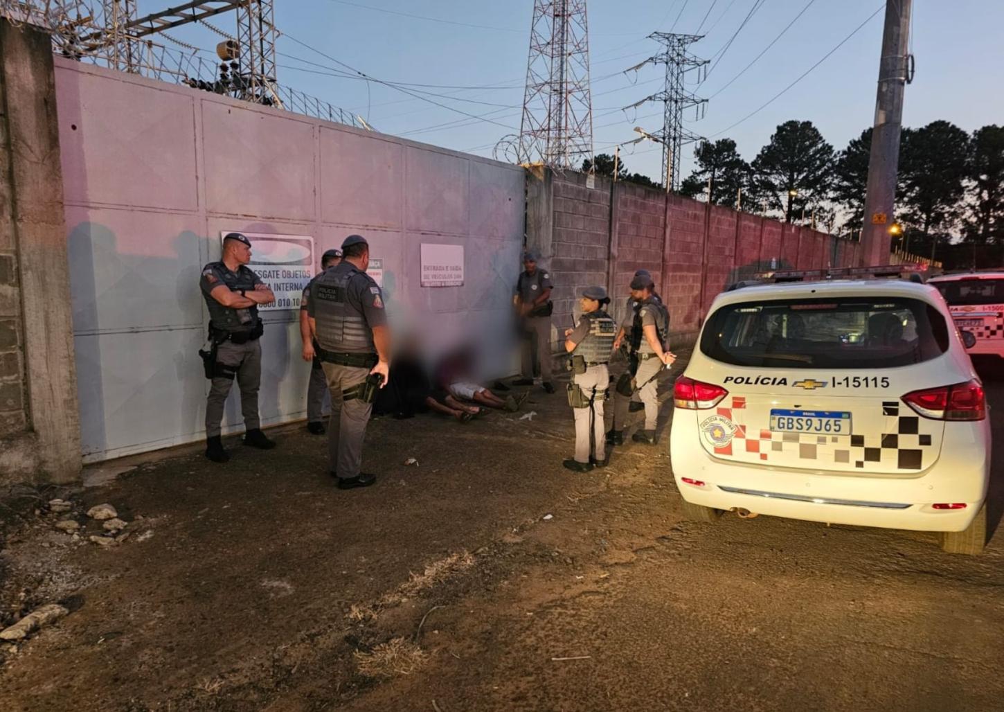 Homem é preso pela PM ao tentar furtar objetos na subestação da CPFL