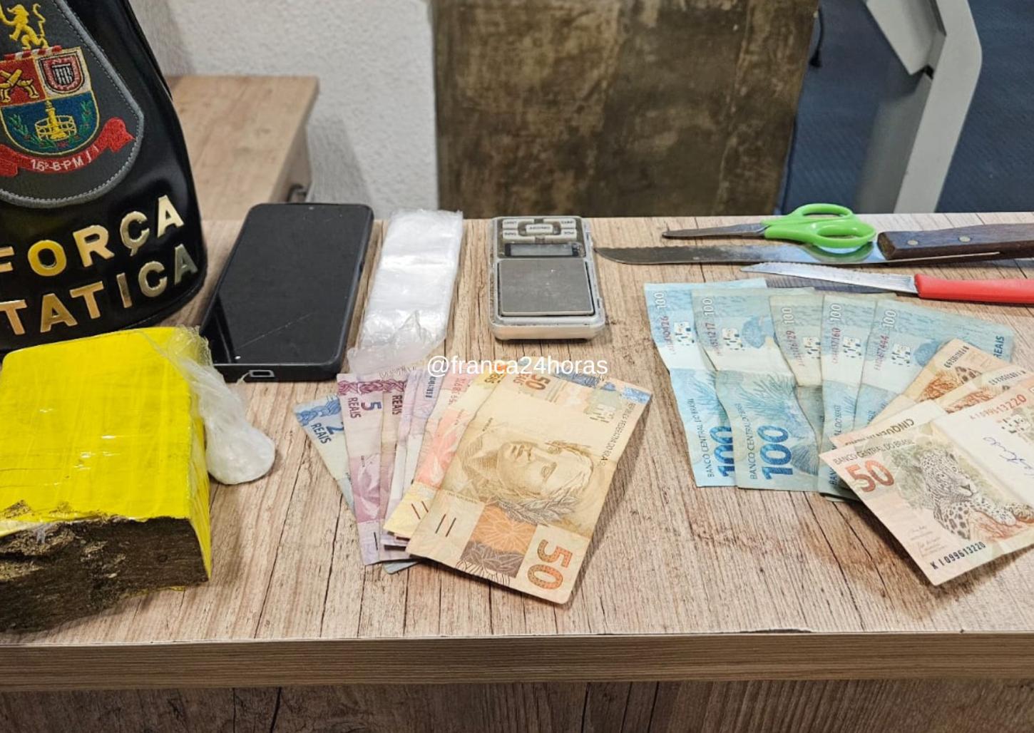 Policiais da Força Tática flagram homem com drogas no Portinari