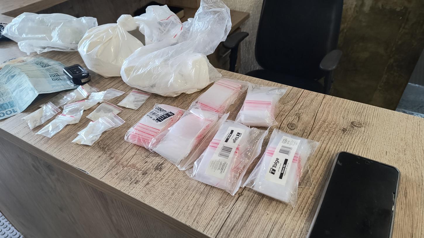 Traficante é preso pela Polícia Militar no residencial Irineu Zanetti
