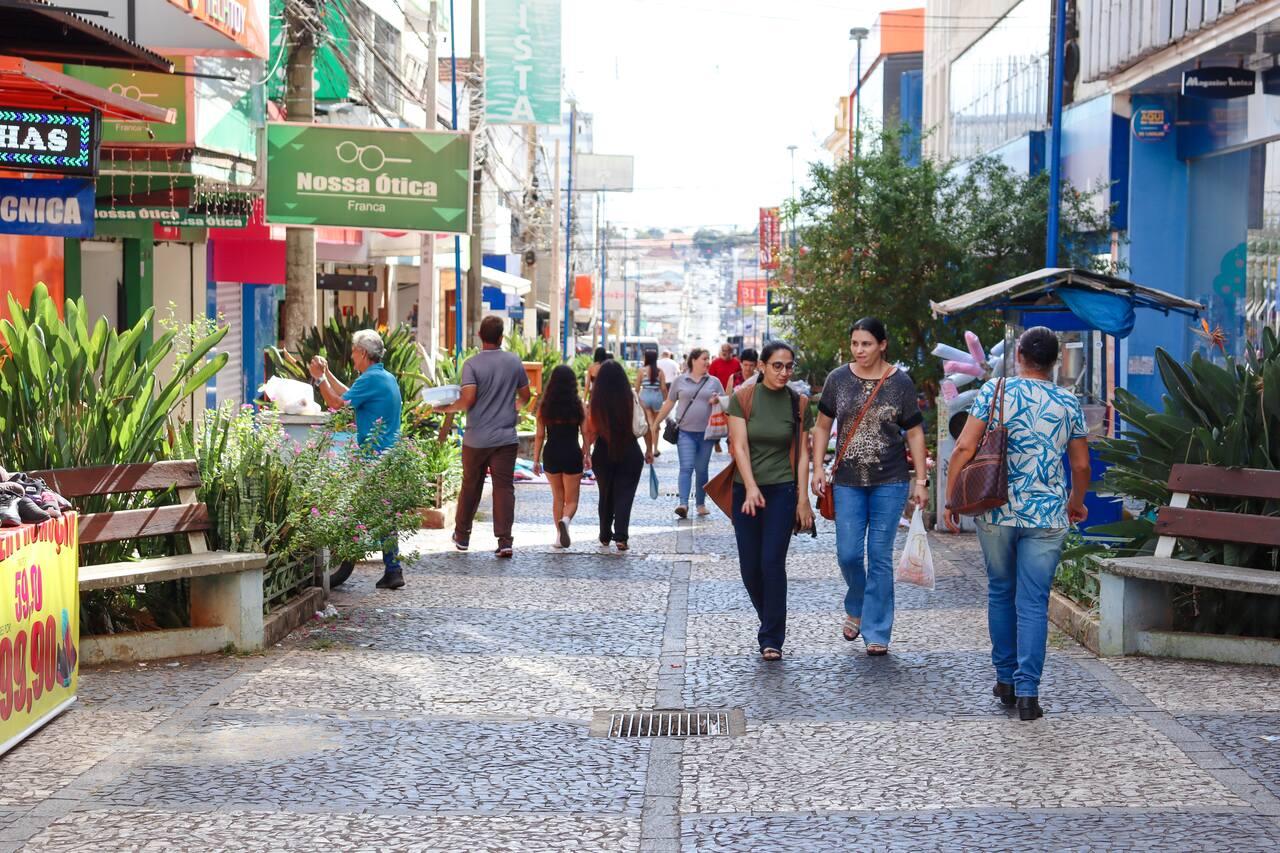 Vendas de Natal devem movimentar R$ 56,1 milhões em Franca