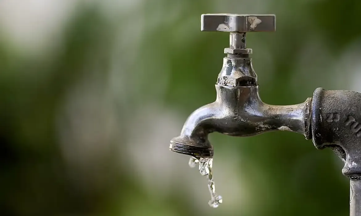 Falta de energia afeta abastecimento de água em mais de 90 bairros