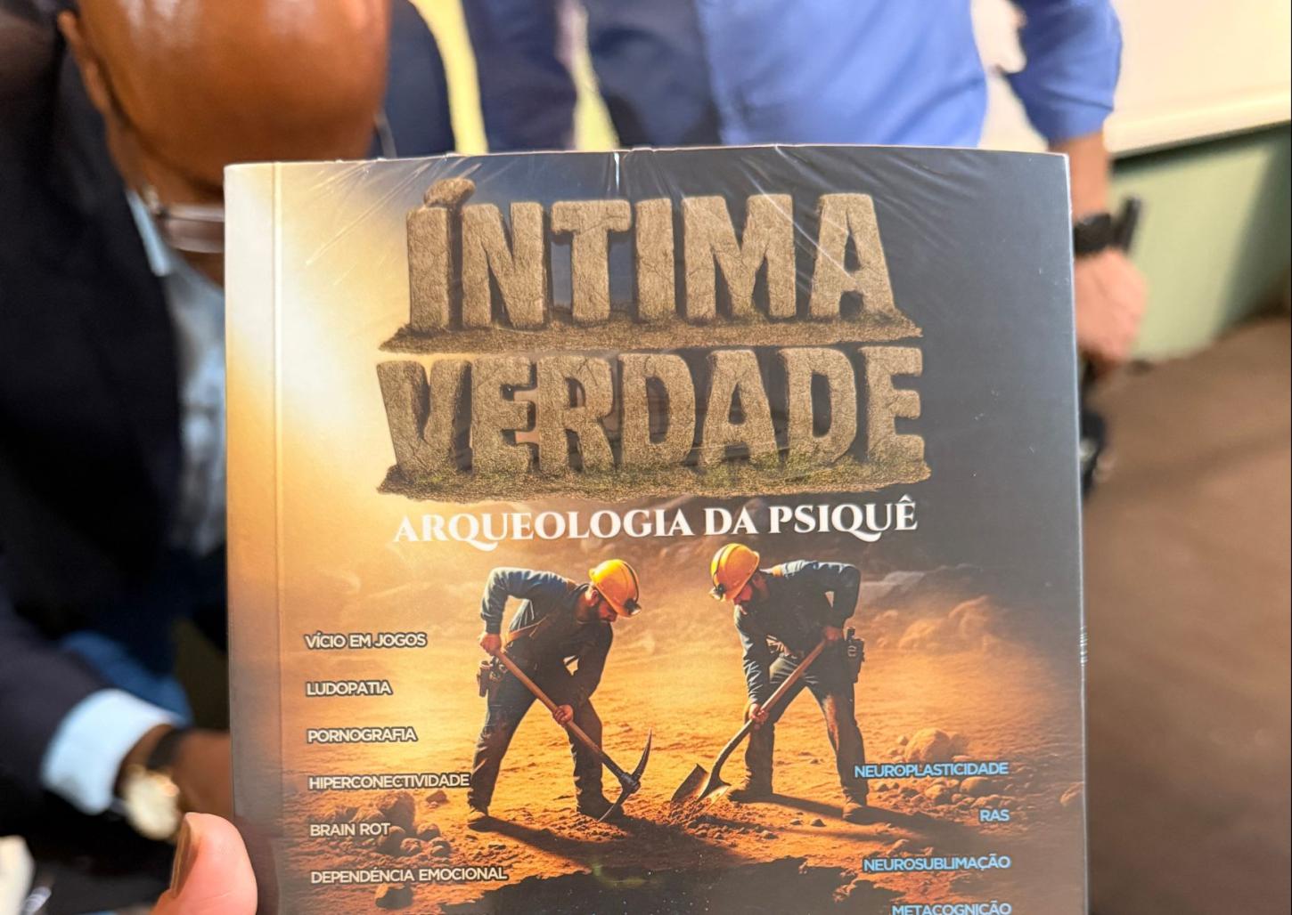 Livro Íntima Verdade é lançado em Franca; assista