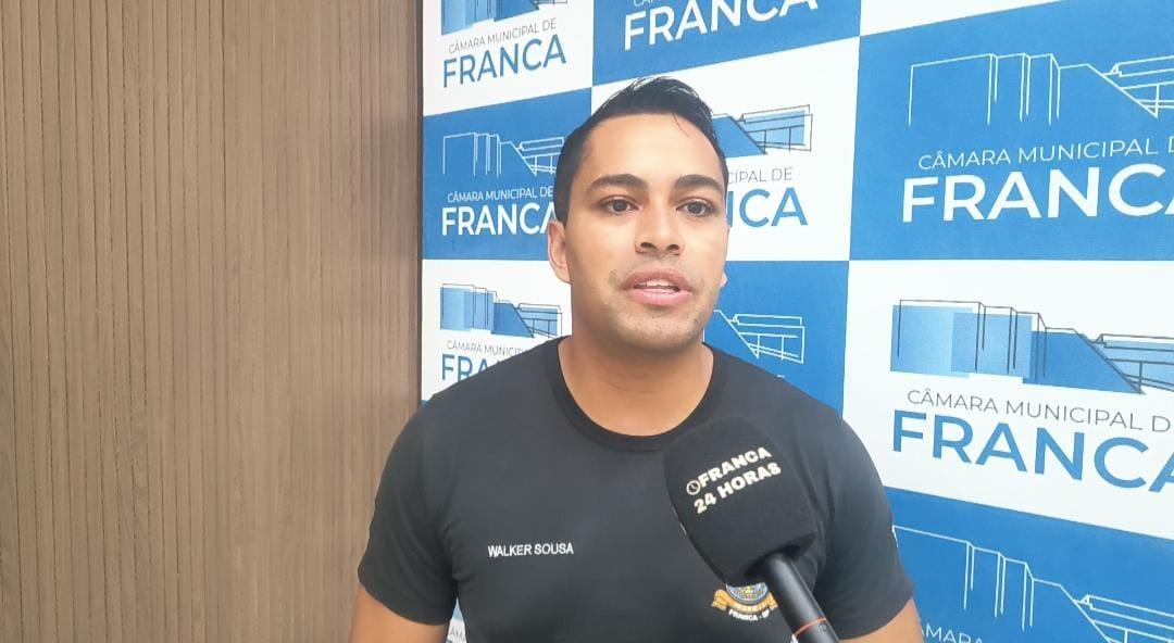 Vereador denuncia fechamento de salas de aula em escola do Estado