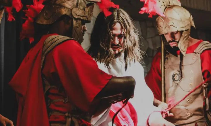 Paróquia São Judas Tadeu realiza encenação da Paixão de Cristo em Franca